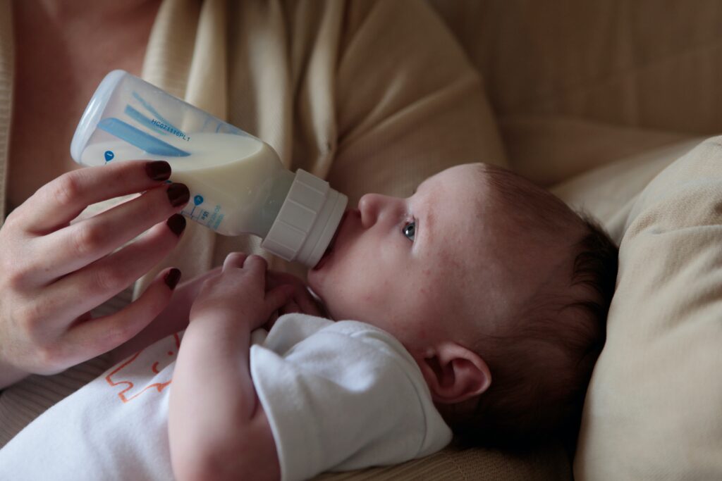Tips for Keeping Baby Bottles Warm on the Go